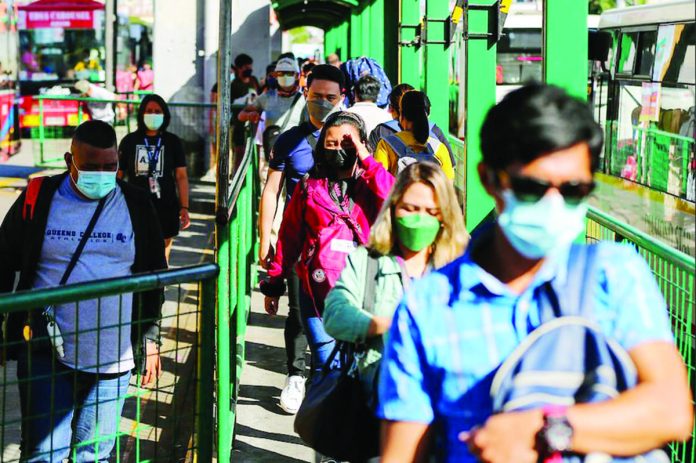 PH_jobless_rate.JPG_resized Commuters fall in line at the Monumento bus stop in Caloocan. The Philippines’ underemployment rate dipped to 11.7 percent in May from 12.9 percent in April this year. JONATHAN CELLONA/ABS-CBN NEWS PHOTO