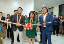 Isla Lipana & Co./PwC Philippines inaugurates new location in Iloilo Ribbon-cutting ceremony was led by (left to right) PwC Philippines Assurance Managing Partner and VisMin Business Operations Partner Aldie Garcia, Local Economic Development and Investment Promotion Head Velma Jane Lao and PwC Philippines Chairman and Senior Partner Roderick Danao.