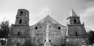 Iloilo’s Gov. Arthur Defensor Jr. wants to promote Miag-ao church to local and foreign tourists. NOW OR NEVER FACEBOK PHOTO