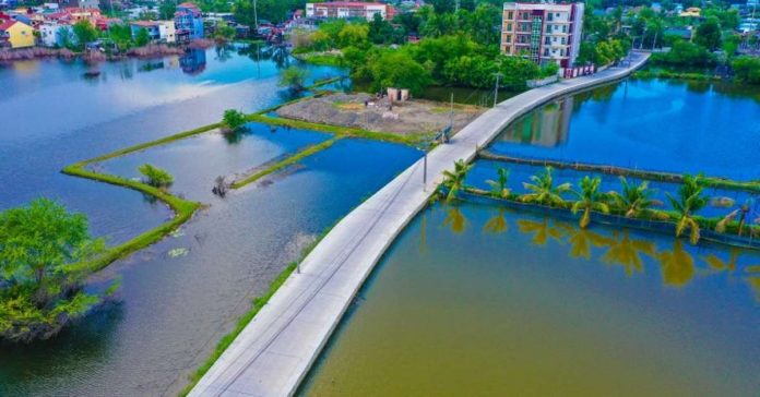 roads_resized This 1.3-kilometer farm-to-market road in Barangay Lucao, Dagupan City eases the transport of aquaculture products from the village to the city's market. DPWH-ILOCOS PHOTO