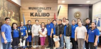 Kalibo, Aklan’s Mayor Juris Sucro and Vice Mayor Cynthia Cerrada Dela Cruz welcome the Sangguniang Bayan members of Pavia, Iloilo led by Vice Mayor Edsel G. Gerochi.