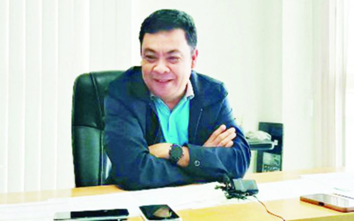 Iloilo_coops_resized Iloilo Provincial Cooperative Development Officer Atty. Arturo C. Cangrejo says cooperatives operating in the city and province of Iloilo are strong and resilient. He adds that the primary reason why there are cooperatives is to promote thrift and savings. PNA PHOTO BY PGLENA