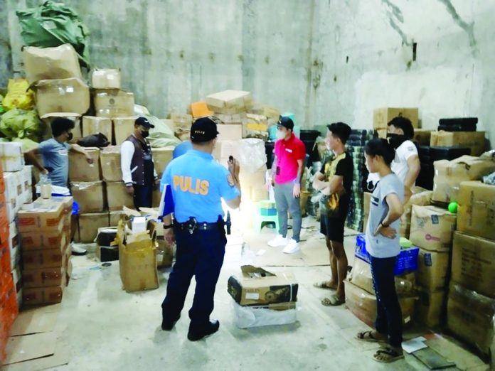 Eight individuals were arrested in two separate police operations on Thursday, Aug. 10, for the alleged sale of fake construction tools in Iloilo City. RADYO BANDERA ILOILO PHOTO
