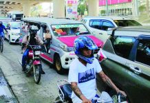 No fuel price rollbacks for the rest of August – DOE The Department of Energy says a joint memorandum circular is being reviewed to implement the P3-billion fuel subsidy program to ease the effect of rising oil prices on the public transport sector. AJ PALCULLO/PN