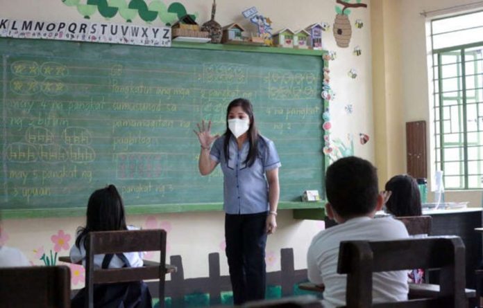 pilot_resized Models of daily lesson plans for the new K-10 “Matatag” curriculum are still being finalized, with distribution being eyed “in the coming weeks, according to the Department of Education. File photo by GRIC C. MONTEGRANDE / Philippine Daily Inquirer
