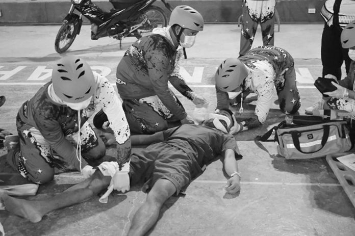 rescuelympics_resized First responders from Jordan bested four other municipalities in Guimaras province during this year’s Rescuelympics, in line with the National Disaster Resilience Month celebration. PROVINCE OF GUIMARAS PHOTO