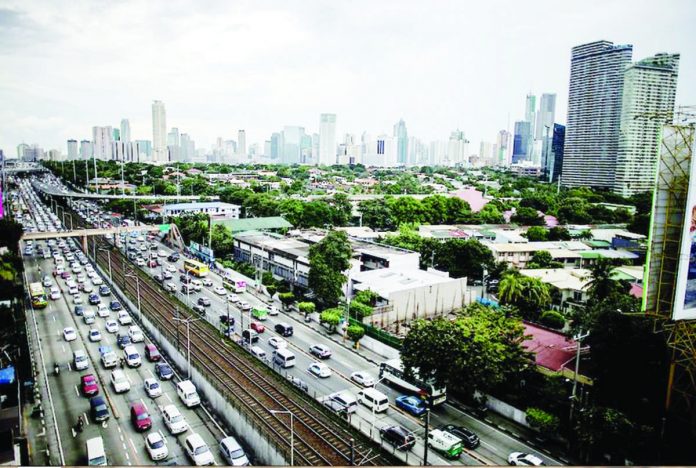 weaker_growth.JPG_resized The Philippine gross domestic product’s slower growth in the second quarter of 2023 was due to smaller expansion in household consumption and lower government spending, among others. AFP PHOTO / NOEL CELIS