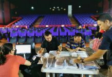 21 brgy captains bets in Iloilo City unopposed The Commission on Elections-Iloilo City caters only 451 certificates of candidacies (COCs) for the Oct. 30 barangay and Sangguniang Kabataan elections on the last day of filing on Saturday, Sept. 2. Photo shows several aspirants filing their COCs at the Cinema 6 of Robinsons Place Iloilo on Saturday. CONTRIBUTED PHOTO