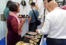 15 MSMEs optimistic to regain lost clients at CAEXPO Milagros Berboso Imson of KitSilver Jewellery introduces her creations to her clients during the 20th China-Association of Southeast Asian Nations Expo at the Philippine National Pavilion of the Nanning International Exhibition and Convention Center in Nanning, Guangxi on Saturday, Sept. 16. PNA PHOTO BY ANNABEL CONSUELO J. PETINGLAY