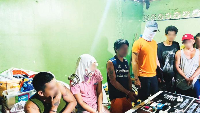 Police netted nine drug suspects and over P1 million shabu in an antidrug operation in Barangay Desamparados, Jaro, Iloilo City yesterday afternoon, Sept. 18. XFM RADYO PATROL ILOILO Police netted nine drug suspects and over P1 million shabu in an antidrug operation in Barangay Desamparados, Jaro, Iloilo City yesterday afternoon, Sept. 18. XFM RADYO PATROL ILOILO 