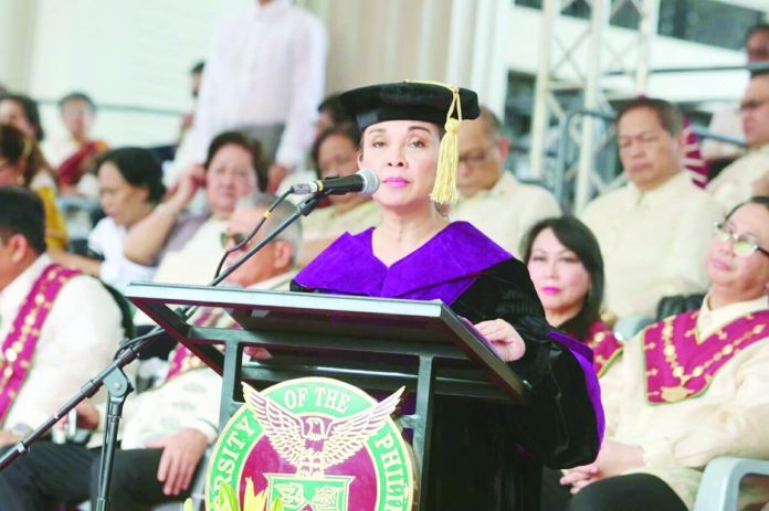 front_Loren_pic_resized A champion of quality education, Sen. Loren Legarda served as commencement speaker of the University of the Philippines - Diliman's 107th General Commencement Exercises on June 24, 2018 where she was also conferred the honorary Doctor of Laws degree.