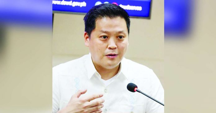 gatchalian.JPG_superimposed GATCHALIAN. JIRE CARREON/RAPPLER PHOTO