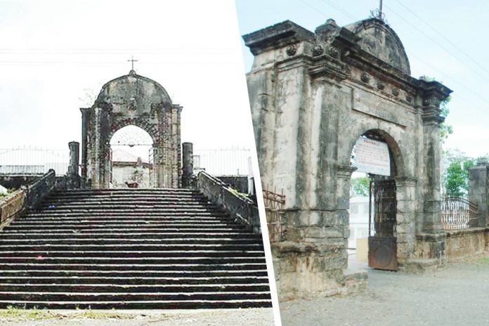 janiuay-cabatuan Janiuay Cemetery (left) and Cabatuan Cemetery (right). HERITAGE CONSERVATION SOCIETY, VALERIE CAULIN