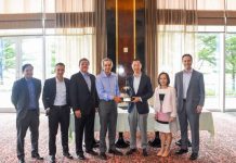 ICTSI inks USD750 million loan facility with Metrobank to boost operations ICTSI and Metrobank close a USD750 million six-year loan term facility to fund the port operator’s expansion. In photo (from left): ICTSI VP and Treasurer Arnie Tablante; ICTSI EVP, Chief Compliance Officer and Chief Sustainability Officer Christian Gonzalez; Metrobank President Fabian Dee; ICTSI Chairman and President Enrique Razon Jr.; Metrobank Chairman Arthur Ty; Metrobank Institutional Banking Sector Head Mylene Caparas; and Metrobank Corporate Banking Group Head Anton Yap.