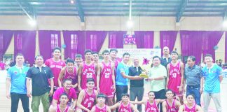 Members of Hua Siong College of Iloilo Red Phoenix team. PHOTO COURTESY OF BAYANI RH LADRIDO