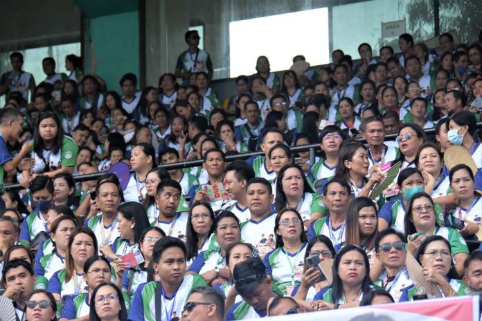 teachers_pic_resized Thousands of Negrense teachers join the Teacher's Day celebration held at the Panaad Park and Stadium on Friday, Sept. 8. PROV’L GOV’T OF NEGROS OCCIDENTAL FB PHOTO
