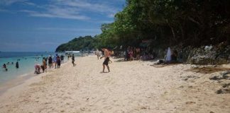 The Malay Municipal Tourism Office is optimistic that Boracay Island could still achieve its targeted 2 million tourists by the end of 2023. PNA FILE PHOTO