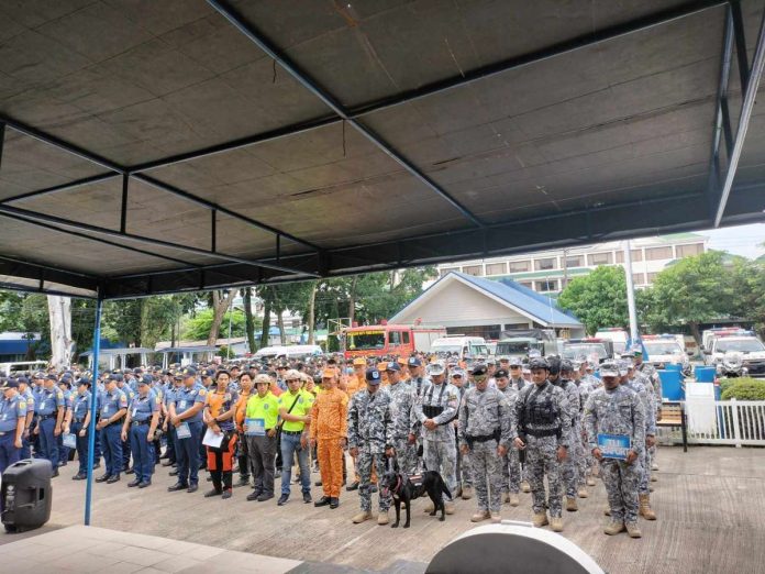 masskara_resized Nearly 3,000 security forces, mostly police personnel, will ensure peace and order during this year’s MassKara Festival. A send-off ceremony was held on Thursday, Oct. 5. MAE SINGUAY/PN