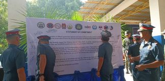 Members of the Antique provincial police on Monday spearheaded the signing of the commitment for a successful 2023 barangay and Sangguniang Kabataan elections. 104.5 Brigada San Jose – Antique Facebook