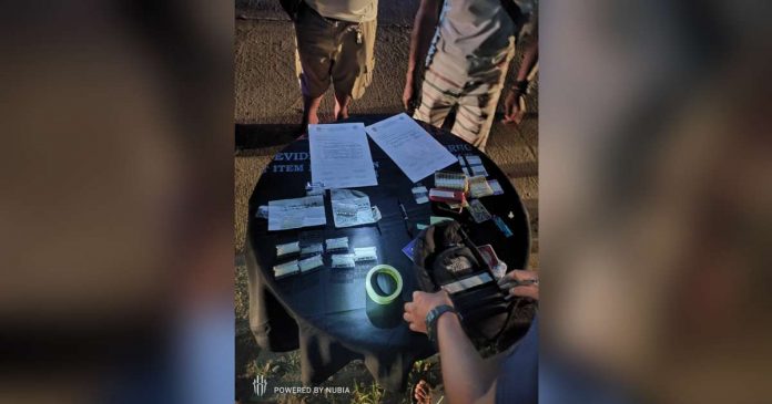 A police buy-bust operation in Dumangas, Iloilo, on Saturday, Oct. 28, led to the arrest of two suspects and the seizure of P680,000 shabu. PRO-6 PHOTO