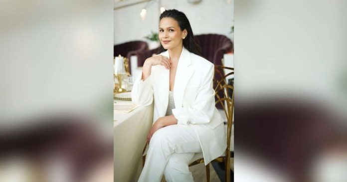 Iza Calzado_superimposed IZA CALZADO