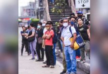 PH employment situation ‘bright’ – DOF chief Results of the Labor Force Survey for August 2023 showed that employed Filipinos increased to 48.07 million. File photo shows people waiting for buses after office hours in EDSA Mandaluyong. GEORGE CALVELO/ABS-CBN NEWS PHOTO