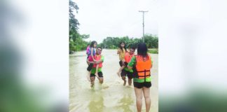 Residents of Sitio Mait, Barangay Sto. Angel in Dumalag, Capiz were evacuated due to flooding. Office of Civil Defense 6 data showed 18,494 families or 61,705 individuals were displaced in Capiz. MDRRMO DUMALAG PHOTO