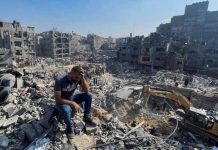 UN rights chief accuses Israel, Hamas of war crimes Gaza Strip’ Jabalia refugee camp has been reduced to rubble by Israeli military airstrikes. REUTERS