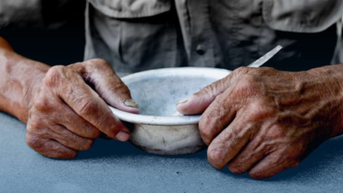 The overall hunger rate declined among persons who rated themselves as poor, dropping from 10.8 percent in June 2023 to 7.7 percent in September 2023, according to the Social Weather Stations. STOCK IMAGE FROM INQUIRER