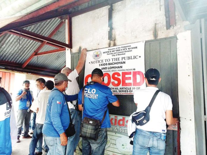 news_mae_closure_resized This batchoyan in Bacolod City is being padlocked for failing to secure permits from the city government. BACOLOD CLO PHOTO