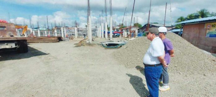 Mayor Jerry Treñas of Iloilo City inspects the construction of various district markets on Saturday, Nov. 25. JERRY TREÑAS FB PHOTO