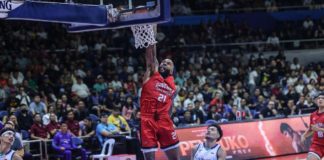 Barangay Ginebra San Miguel Kings’ Tony Bishop Jr. rises for a one-handed dunk. PBA PHOTO