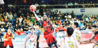 San Miguel Beermen’s Jaymar Perez stretches for a layup. PBA PHOTO