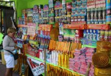 New Year revelries ‘generally peaceful’ The Department of Trade and Industry advised consumers to check the firecrackers’ PS mark, which should show a globe in its logo, and a license number before buying. AJ PALCULLO/PN
