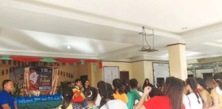 Thirty-five children at the Home for Girls in Barangay Pungtod, Cabatuan, Iloilo receive gifts, food, and vitamins from the Iloilo Provincial Capitol Press Corps. IME SORNITO/PN