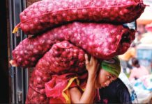 PH suspends importation of onion until May A worker unloads bags of red onions inside a storage area in Divisoria market in Manila in this file photo. The Department of Agriculture says imported fresh red and yellow onions will be arriving in the country on or before Dec. 31, 2023. GEORGE CALVELO, ABS-CBN NEWS/FILE PHOTO