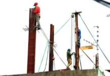 Filipino construction workers are seen hard at work at a site in Barangay Kaunlaran, Cubao, Quezon City in this Sept. 8, 2023 photo. Employers Confederation of the Philippines president Sergio Ortiz-Luis, Jr. said allied business groups would combine their resources to create over one million additional jobs in 2024. PNA PHOTO BY ROBERT OSWALD P. ALFILER