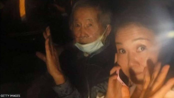peru.JPG_resized Alberto Fujimori (left), Peru’s former president, left, and his daughter Keiko Fujimori depart the Barbadillo prison in Lima, Peru. GETTY IMAGES