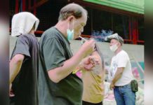 Tobacco taxes can still be raised further – researcher Single stick sales or tingi-tingi make tobacco use very attractive to many people. PHOTO COURTESY OF ABS-CBN NEWS