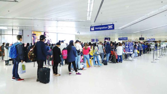 BI_-_arrivals_resized Bureau of Immigration data showed a total of 1,186,135 Americans and 271,955 Canadians arrived in the country in 2023, many of which are former Filipinos and their families who spent their holidays in the Philippines. DEPARTMENT OF TOURISM PHOTO