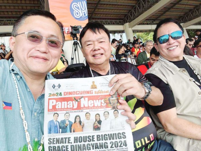 Sen. Christopher Lawrence “Bong” Go (left) witnessed the Dinagyang Festival tribes competition at the Iloilo Freedom Grandstand on Sunday, Jan. 28. With him in photo is Mayor Jerry Treñas. SEN. BONG GO FACEBOOK PHOTO