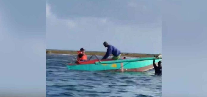 fishers_superimposed The Chinese Coast Guard tried to drive away Filipino fishermen in Bajo de Masinloc in the West Philippine Sea early this month, the Philippine Coast Guard reported, with videos of the supposed harassment making the rounds on social media during the weekend. SCREENGRAB FROM A VIDEO FROM THE PHILIPPINE COAST GUARD