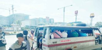 “First town” jeepneys such as this one from Pavia, Iloilo can continue serving their Iloilo City routes, according to the Traffic Management Unit. PN PHOTO