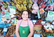 ADVANCING CASHLESS TRANSACTIONS: LANDBANK backs Iloilo market vendors with QR payments Iloilo Terminal Market vegetable stall owner Jasmin Marasigan now accepts cashless payments via QR code powered by LANDBANK.