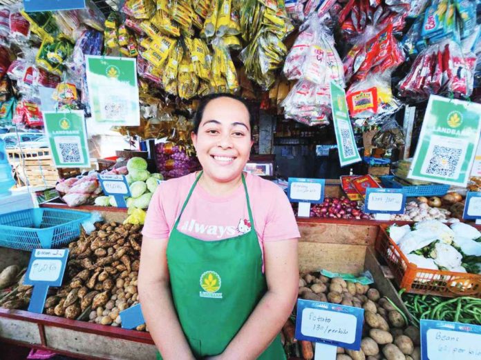 landbank_resized Iloilo Terminal Market vegetable stall owner Jasmin Marasigan now accepts cashless payments via QR code powered by LANDBANK.