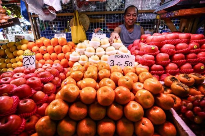 nation_survey_resized Round fruits are the most popular items in this Quezon City public market. The search for everything round, which are believed to bring in prosperity for the new year, has always been a Filipino tradition. PNA
