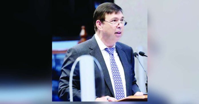 recto.JPG_superimposed Former Batangas Representative Ralph Recto takes his oath as the new secretary of the Department of Finance on Friday, Jan. 12. SENATE HANDOUT PHOTO/FILE PHOTO