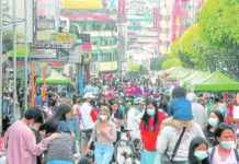 Volume, value of domestic trade up in Q1 A latest salary survey showed 44 percent of employers expressed the intent to provide 6-percent to 10-percent salary increase this year while 34 percent said they intend to make an upward adjustment of 1 percent to 5 percent. Photo shows the Sunday crowd in Baguio City, the trade and economic center of the Cordillera region. FILE PHOTO BY EV ESPIRITU / INQUIRER NORTHERN LUZON)