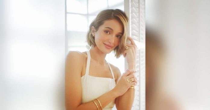 sarah_superimposed SARAH LAHBATI