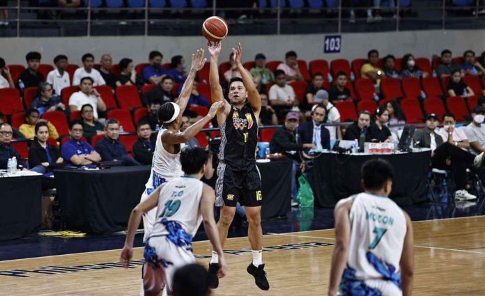 Roger Pogoy’s inaugural Commissioner’s Cup appearance saw him tally 11 points, three rebounds, and three assists during TNT’s 116-96 win over Phoenix Super LPG Fuel Masters on Sunday. PBA PHOTO